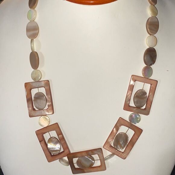Geometric Shaped Semi Precious Stone Jasper Necklace - Picture 1 of 8
